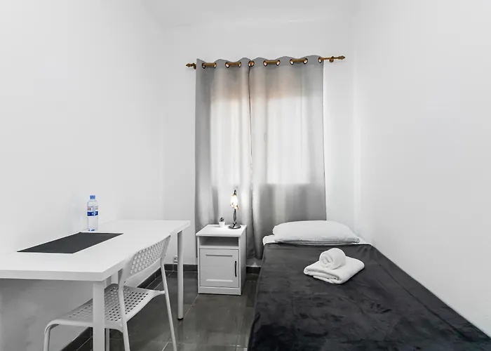 بيت ضيافة Urban Nest *